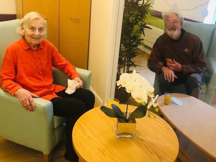 Dedicated, Covid-safe indoor visiting suite opens at Whitefarm Lodge care home